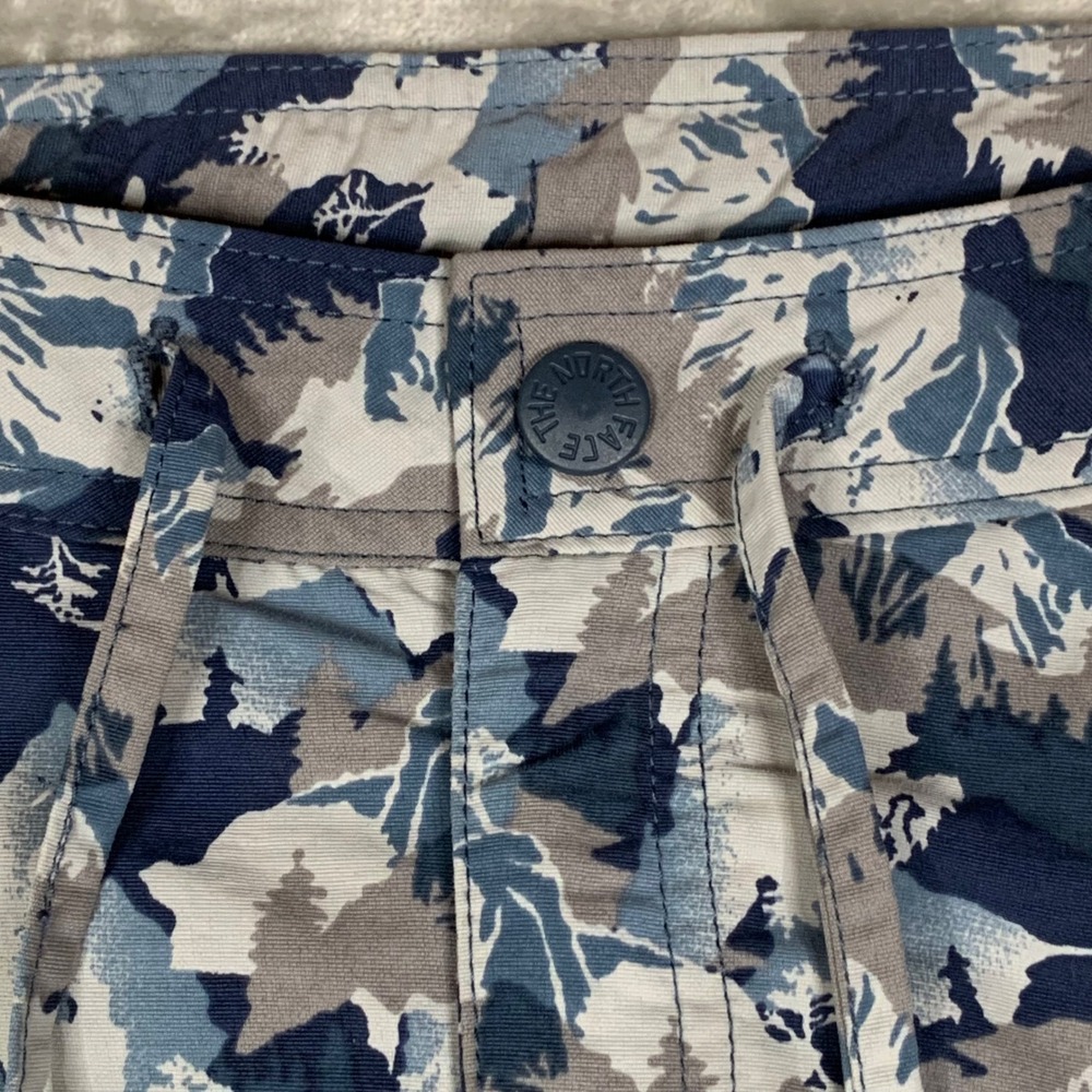The North Face Womens Size 0 Paramount Camo Cargo Capri Pants Blue Gray Hiking - Picture 6 of 15